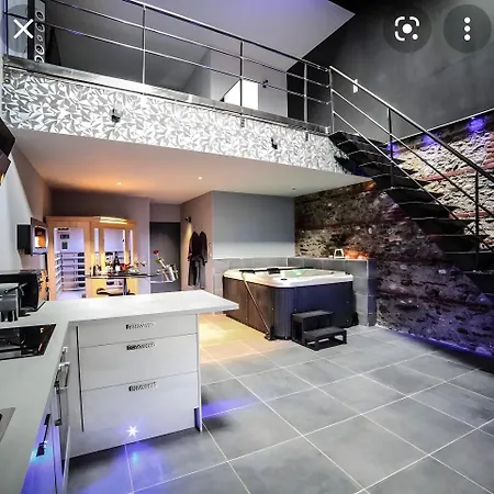 De Luxe Lovalcove Lejlighed